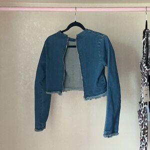 PrettyLittleThing Denim Crop Top